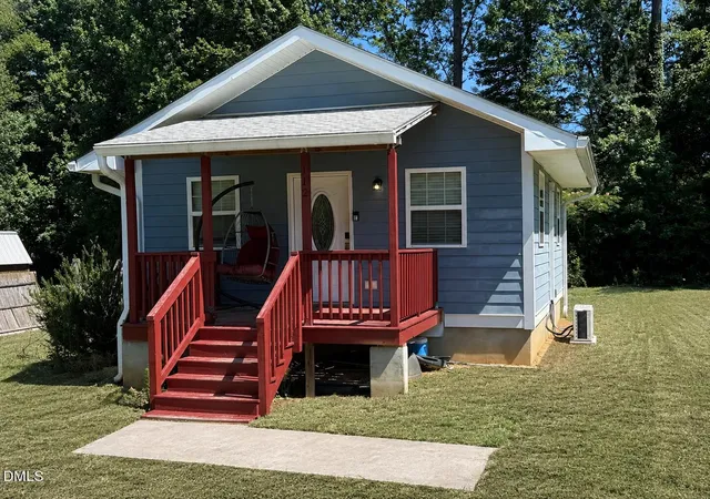 2nd image of 112 Crestview Rd, Siler City, NC 27344 | MLS# 10177369