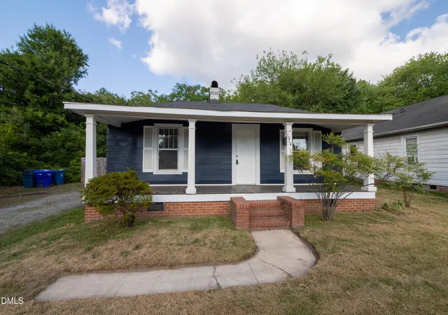 Photo 4 of Sale Pending at 1914 Haverford St, Durham, NC 27705 | MLS# 10178632 | Listing updated on 2026-09-12
