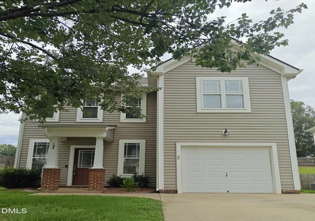 image of 104 Hutson Ln, Clayton, NC 27527 | MLS# 10177220