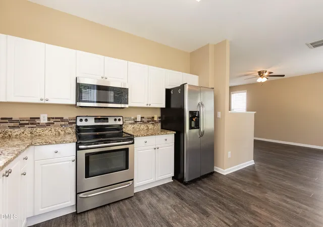 image of 104 Hutson Ln, Clayton, NC 27527 | MLS# 10177220
