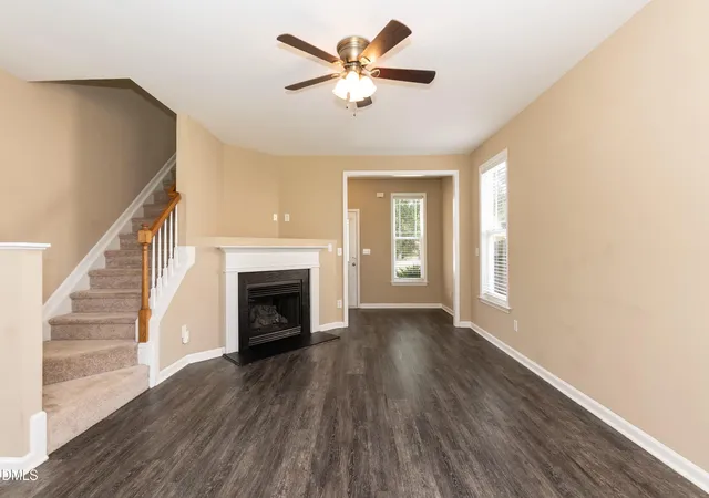 image of 104 Hutson Ln, Clayton, NC 27527 | MLS# 10177220