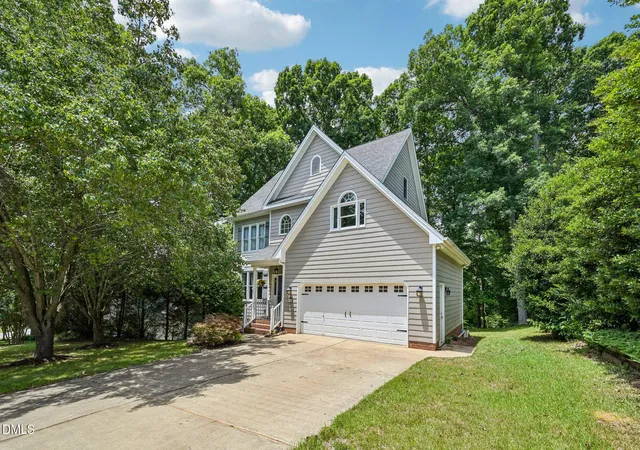 Homes for sale in Holly Springs, NC | 412 W Ballentine St, Holly Springs, NC 27540 | MLS# 10178015