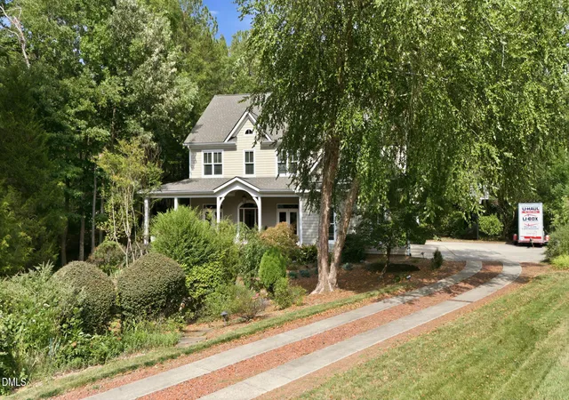 Photo 3 of Sale Pending at 1031 Pinehurst Dr, Chapel Hill, NC 27517 | MLS# 10177135 | Listing updated on 2026-09-02