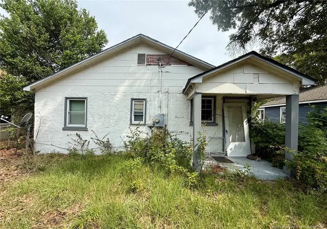 Homes for sale in Spring Lake, NC | 306 Wilson Ave, Spring Lake, NC 28390 | MLS# 764192