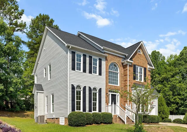 Photo 3 of Single family home for sale at 3528 Dewing Dr, Raleigh, NC 27616 | MLS# 10177075 | Listing updated on 2026-09-23