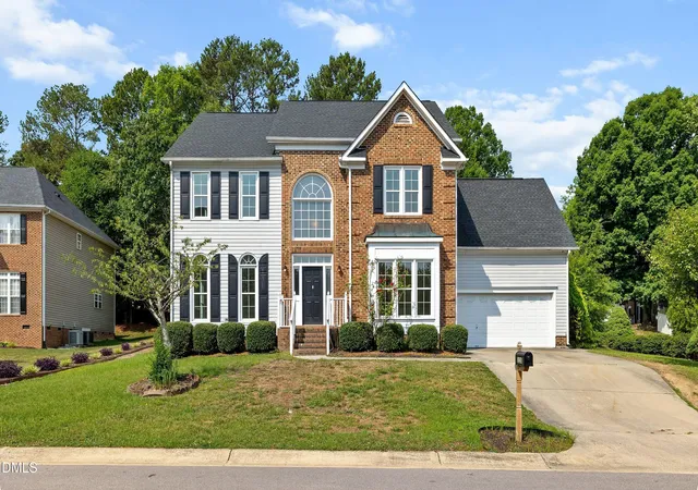 Photo 4 of Single family home for sale at 3528 Dewing Dr, Raleigh, NC 27616 | MLS# 10177075 | Listing updated on 2026-09-23