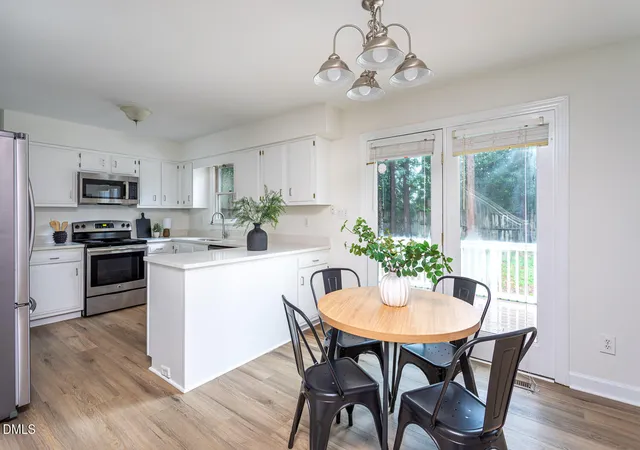 Photo 3 of Single family home for sale at 2009 Broadingham Ct, Raleigh, NC 27615 | MLS# 10182077 | Listing updated on 2026-08-24