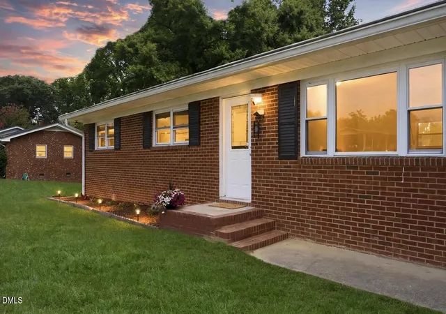 2nd image of 2909 Belmont Cir, Sanford, NC 27332 | MLS# 10177118