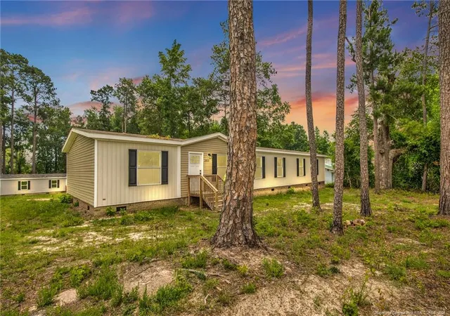 Homes for sale in Raeford, NC | 2853 Rockfish Rd, Raeford, NC 28376 | MLS# 765104
