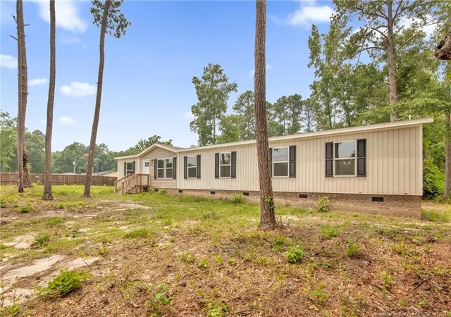 Homes for sale in Raeford, NC | 2853 Rockfish Rd, Raeford, NC 28376 | MLS# 765104