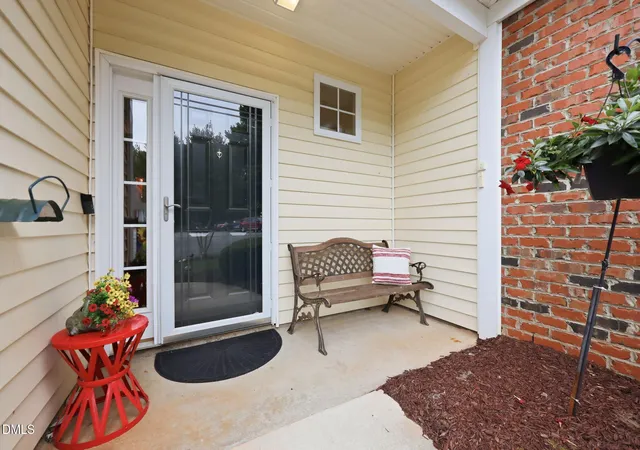 Homes for sale in Mebane, NC | 702 Village Lake Dr, Mebane, NC 27302 | MLS# 10177407