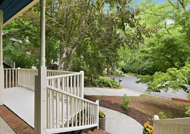 Photo 4 of Single family home for sale at 121 Waverly Forest Ln, Chapel Hill, NC 27516 | MLS# 10177419 | Listing updated on 2026-09-07