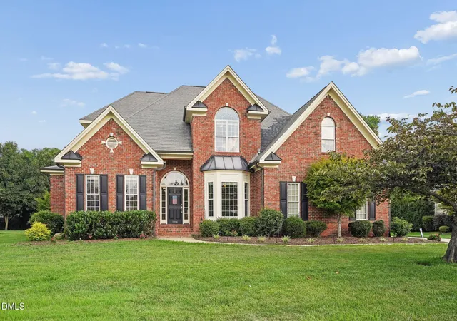 3rd image of 2228 Belvinwood Dr, Fuquay Varina, NC 27526 | MLS# 10179307