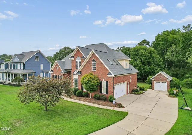 4th image of 2228 Belvinwood Dr, Fuquay Varina, NC 27526 | MLS# 10179307