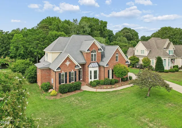 5th image of 2228 Belvinwood Dr, Fuquay Varina, NC 27526 | MLS# 10179307