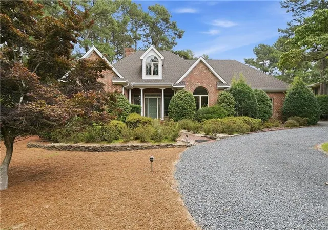 Homes for sale in Pinehurst, NC | 27 Mcmichael Dr, Pinehurst, NC 28374 | MLS# 764902