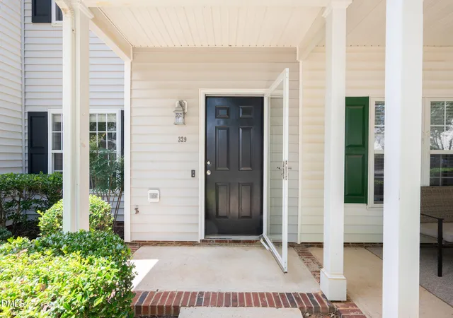 Photo 3 of Sale Pending at 329 Commons Dr, Holly Springs, NC 27540 | MLS# 10180716 | Listing updated on 2026-09-11