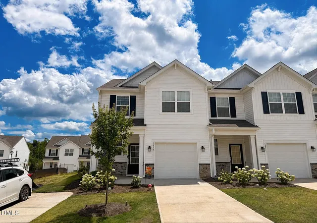 1st image of 1899 Pheasant Trce Cir, Kernersville, NC 27284 | MLS# 10177156