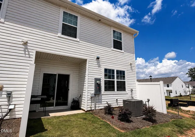 3rd image of 1899 Pheasant Trce Cir, Kernersville, NC 27284 | MLS# 10177156