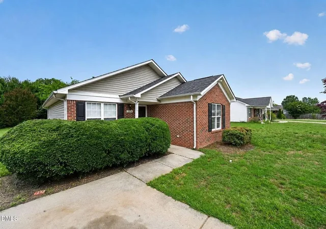 Homes for sale in Burlington, NC | 904 Rauhut St, Burlington, NC 27217 | MLS# 10177193
