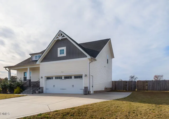 Photo 2 of Single family home for sale at 38 Muscadine Way, Smithfield, NC 27577 | MLS# 10177166 | Listing updated on 2026-07-23