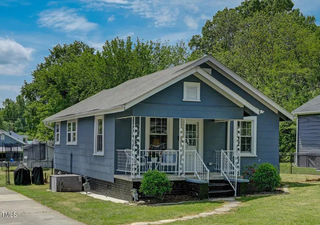 Homes for sale in Burlington, NC | 1542 Albright Ave, Burlington, NC 27215 | MLS# 10177400