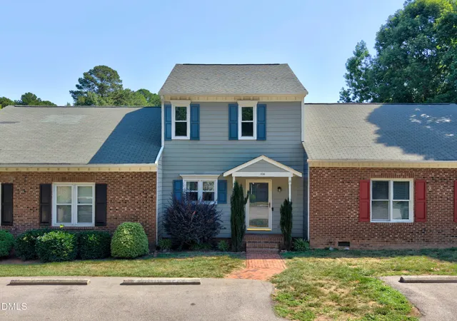 Homes for sale in Cary, NC | 108 Granby Ct, Cary, NC 27511 | MLS# 10178695