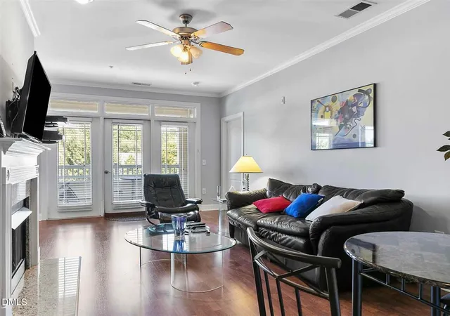 Listing Photo 5 - Condo for sale in building located at 2810 Bedford Grn Dr, Raleigh, NC 27604 - Unit #211
