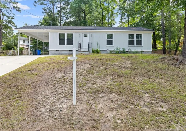 2nd image of 601 Woodclift Dr, Fayetteville, NC 28311 | MLS# 765160
