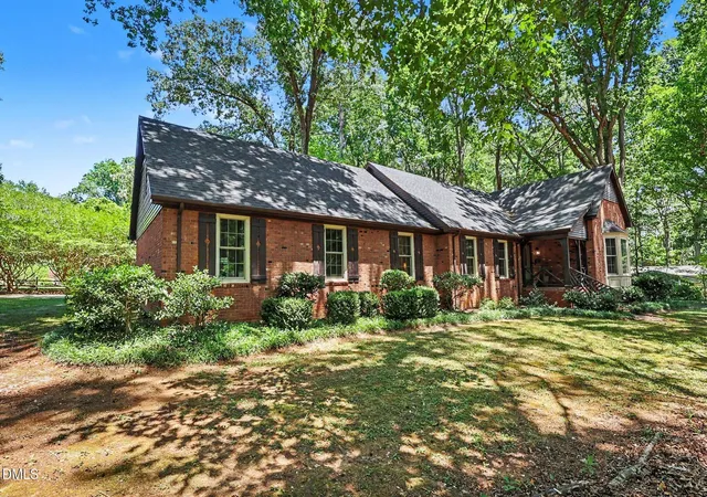 Photo 3 of Single family home for sale at 5221 Dutchman Dr, Raleigh, NC 27606 | MLS# 10178006 | Listing updated on 2026-09-09