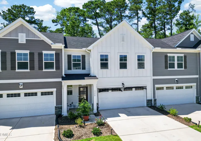 Homes for sale in Apex, NC | 1752 Alpine Summer Ln, Apex, NC 27502 | MLS# 10177445
