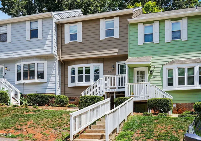 Photo 2 of Townhouse for sale at 5304 Ridgeloch Pl, Raleigh, NC 27612 | MLS# 10178542 | Listing updated on 2026-10-01