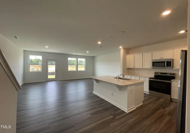 Photo 3 of Sale Pending at 193 Lundy Ln, Smithfield, NC 27577 | MLS# 10177295 | Listing updated on 2026-08-10