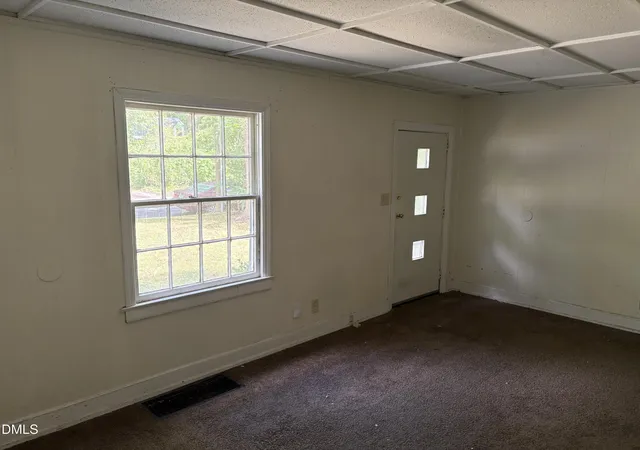 Photo 3 of Single family home for sale at 1709 Shawnee St, Durham, NC 27701 | MLS# 10178573 | Listing updated on 2026-09-18