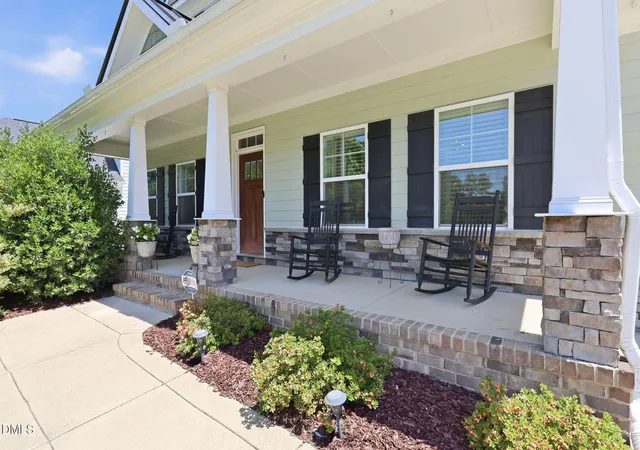 Photo 3 of Sale Pending at 523 Catfish Lake Dr, Fuquay Varina, NC 27526 | MLS# 10177554 | Listing updated on 2026-08-11