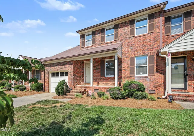 3rd image of 1816 Meadowview Dr, Graham, NC 27253 | MLS# 10177851