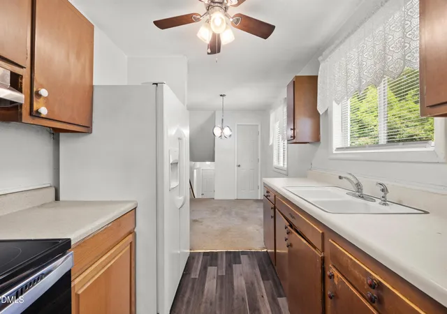 Photo 4 of Sale Pending at 2509 Rock Quarry Rd, Raleigh, NC 27610 | MLS# 10179113 | Listing updated on 2026-09-17