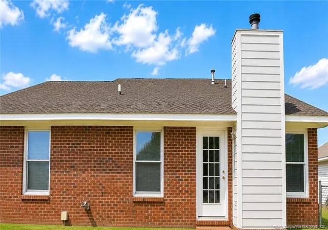 Photo 3 of Single family home for sale at 1635 Winnabow Dr, Fayetteville, NC 28304 | MLS# 765076 | Listing updated on 2026-09-09