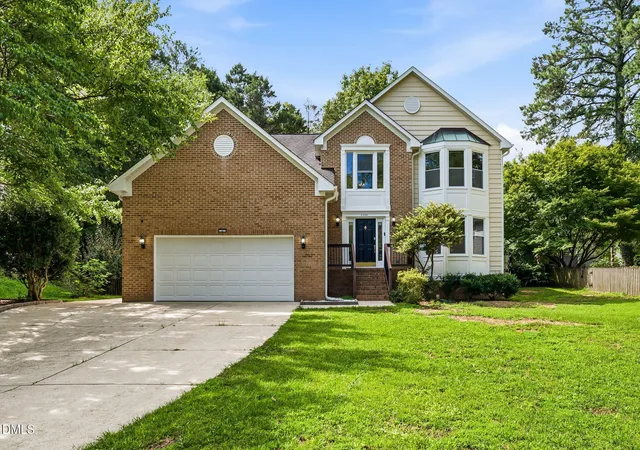 Photo 1 of Single family home for sale at 4409 Queenstown Ct, Raleigh, NC 27612 | MLS# 10177385 | Listing updated on 2026-10-02