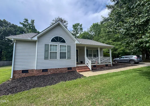 Photo 2 of Single family home for sale at 210 Alice Dr, Garner, NC 27529 | MLS# 10177647 | Listing updated on 2026-09-25