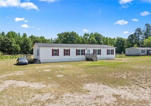 Homes for sale in Maxton, NC | 4694 Mt Zion Church Rd, Maxton, NC 28364 | MLS# 765220