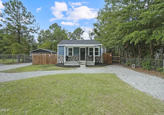 2nd image of 112 Preston Ave, Fayetteville, NC 28301 | MLS# 10177844