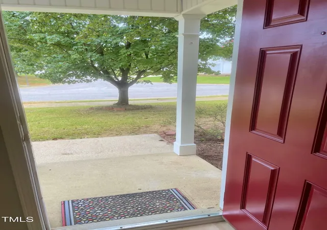 image of 3001 Softwind Dr, Clayton, NC 27520 | MLS# 10177467