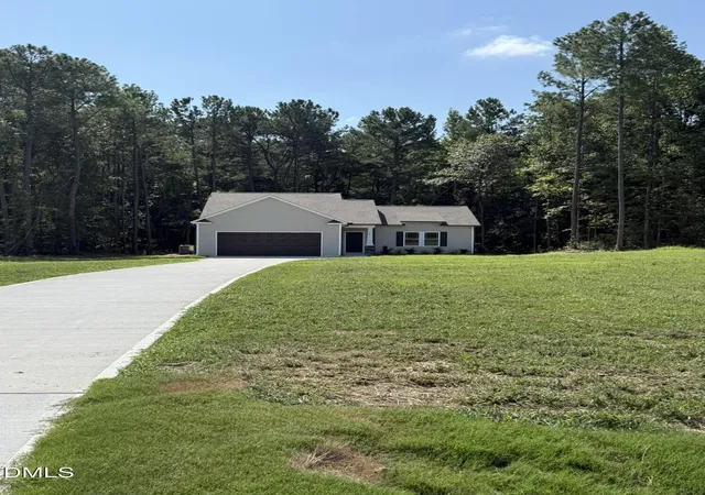 Photo 4 of Single family home for sale at 254 Shiloh Dr, Lillington, NC 27546 | MLS# 10188654 | Listing updated on 2026-08-26