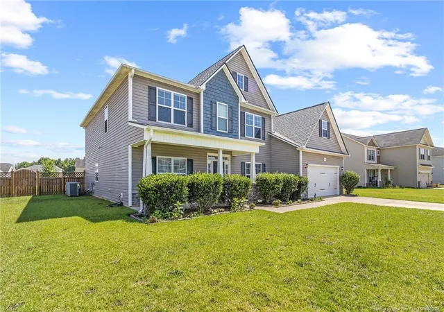 2nd image of 6613 Planters Row Dr, Hope Mills, NC 28348 | MLS# 765212