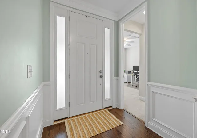 Photo 4 of Single family home for sale at 1225 Stonemill Fls Dr, Wake Forest, NC 27587 | MLS# 10183336 | Listing updated on 2026-10-13