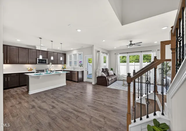 3rd image of 619 Mount Blanc Wy, Cary, NC 27519 | MLS# 10177547
