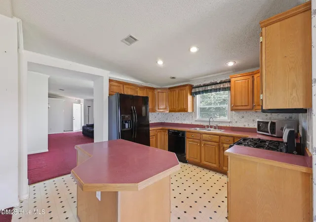 Photo 3 of Manufactured home for sale at 4021 Arch Finch Rd, Wilson, NC 27893 | MLS# 10177591 | Listing updated on 2026-09-17