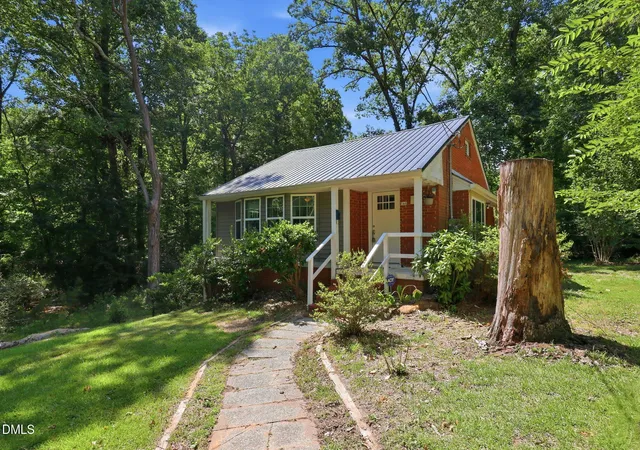 Photo 3 of Sale Pending at 540 W Chisholm St, Sanford, NC 27330 | MLS# 10177577 | Listing updated on 2026-08-31