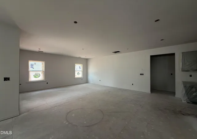 5th image of 305 Allegheny Dr, Sanford, NC 27330 | MLS# 10177585